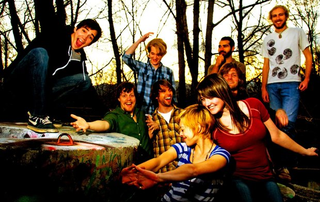 Illustration for article titled New Tumblr suggests Ska bands and improv troupes are nearly indistinguishable